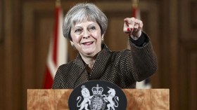 Theresa May Gagal Digulingkan Lewat Mosi Tidak Percaya
