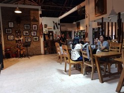 4 Wisata Kuliner Andalan Berbagai Daerah, Ada dari Suku Dayak-Kedai Kopi Tua