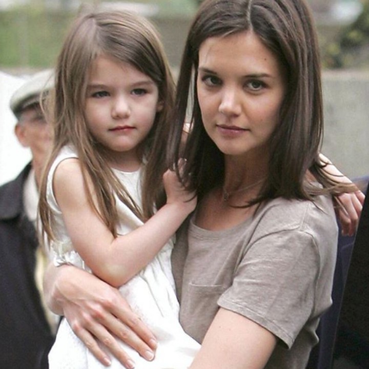 <p>Kalau ini jangan ditanya, benar-benar mirip ya Katie Holmes dan Suri Cruise. (Foto: Instagram @luke_katiefan)</p>
