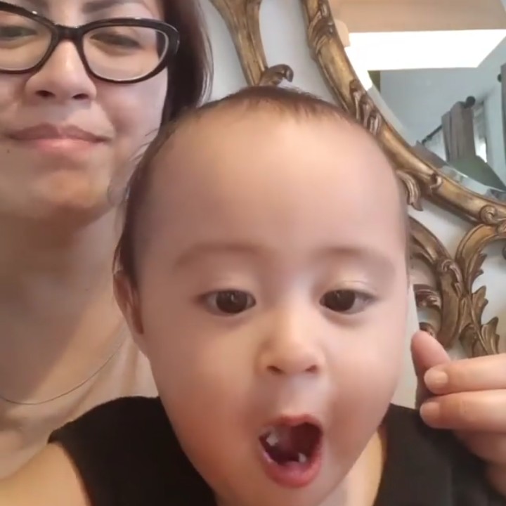<p>Tatjana dan Bima, sepasang anak kembar Cynthia dan Surya Saputra hadir setelah pernikahan yang berlangsung 9 tahun. (Foto: Instagram @cynthia_lamusu)</p>