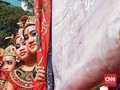 FOTO: Liuk Tari Bali di Tengah Car Free Day