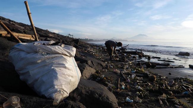Produsen Diminta Tanggung Jawab Urus Sampah Plastik