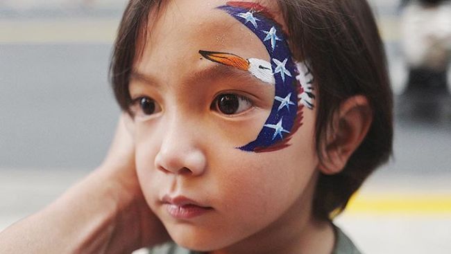 Gozal qizlarning oyoq barmoqlari fotosuratlari Borninka sikni xohlardi