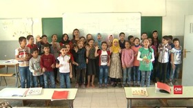 VIDEO: Anak-anak Pengungsi Suriah Bersekolah di Lebanon
