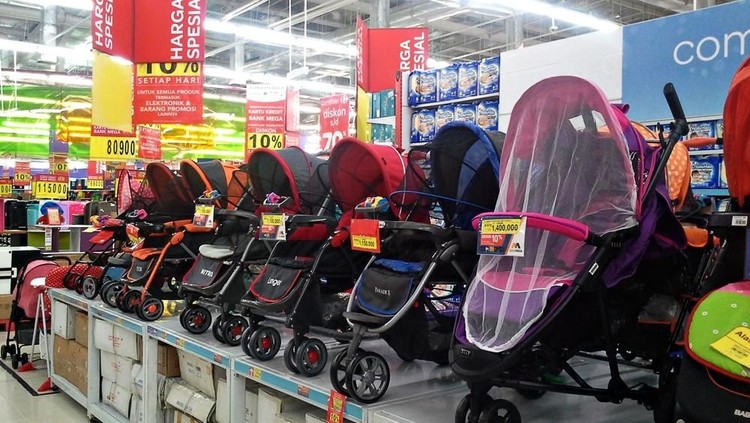 Jika Anda sedang mencari perlengkapan bayi atau ingin memberikan hadiah kepada teman yang baru saja melahirkan, saatnya mengunjungi Transmart dan Carrefour.