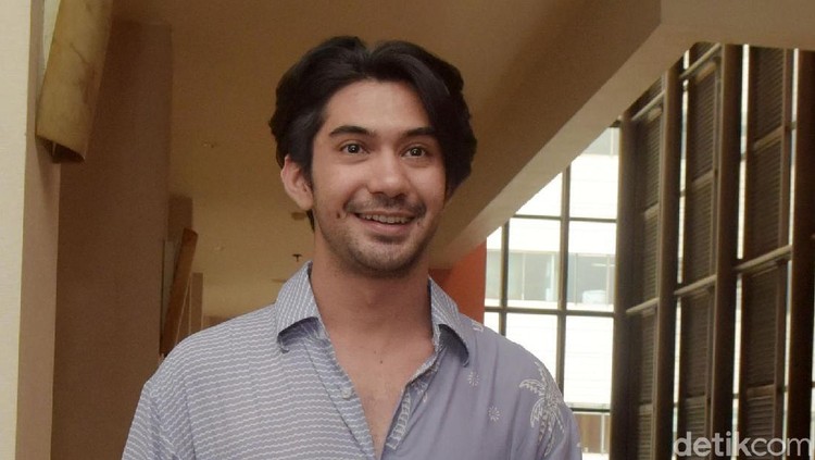Reza Rahadian s
