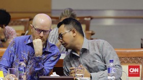 DPR Tak Puas dengan Jawaban Facebook