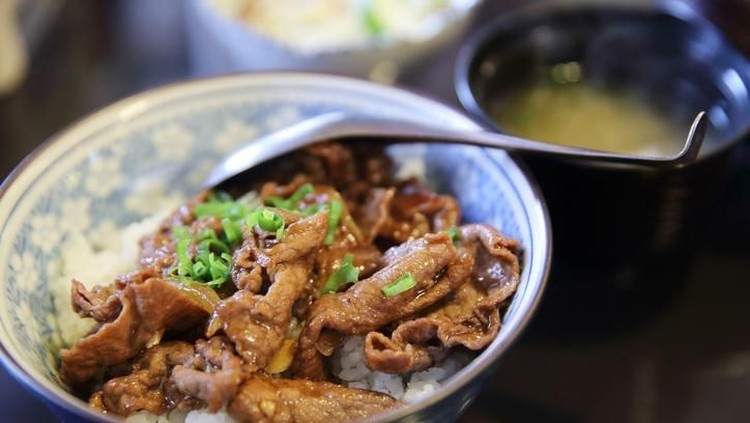 gyudon atau rice bowl