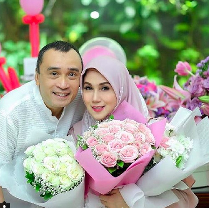 <p>Langgeng terus Marini dan Denny! (Foto: Instagram/ @marinizumarnisreal)  </p>