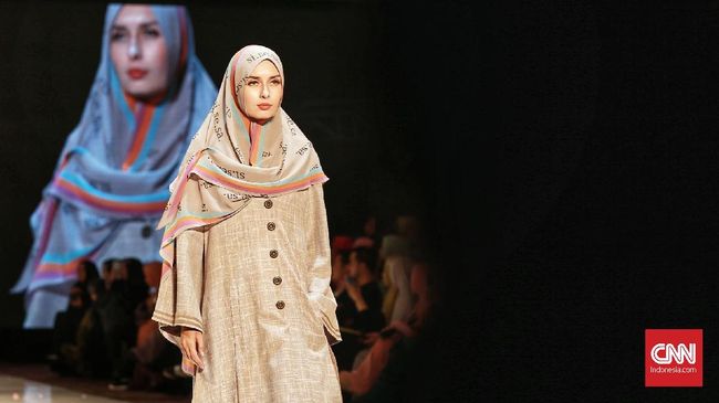 Label busana muslim Si.Se.Sa merilis koleksi busana syar'i yang merentang dari busana siap pakai, jersey olahraga, gaun malam hingga gaun pengantin.