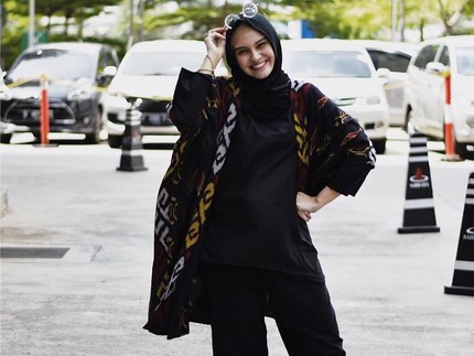 Cerita Zeezee Shahab Mengajari si Kecil Berpuasa