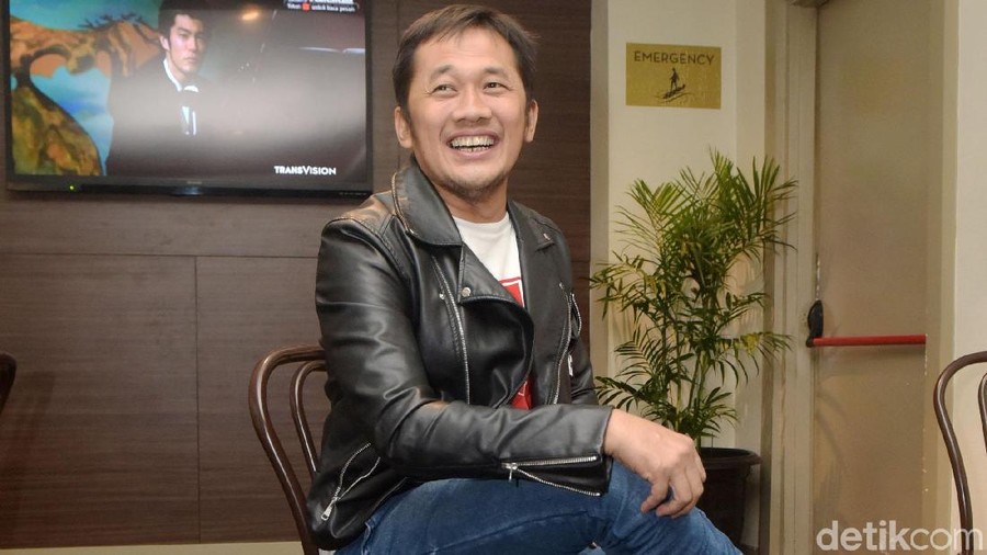 hanung bramantyo Senyum Samringah Hanung Bramantyo