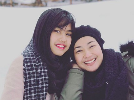 Ini Adik-Kakak? Bukan, Ini Alya Rohali dan Putri Sulungnya