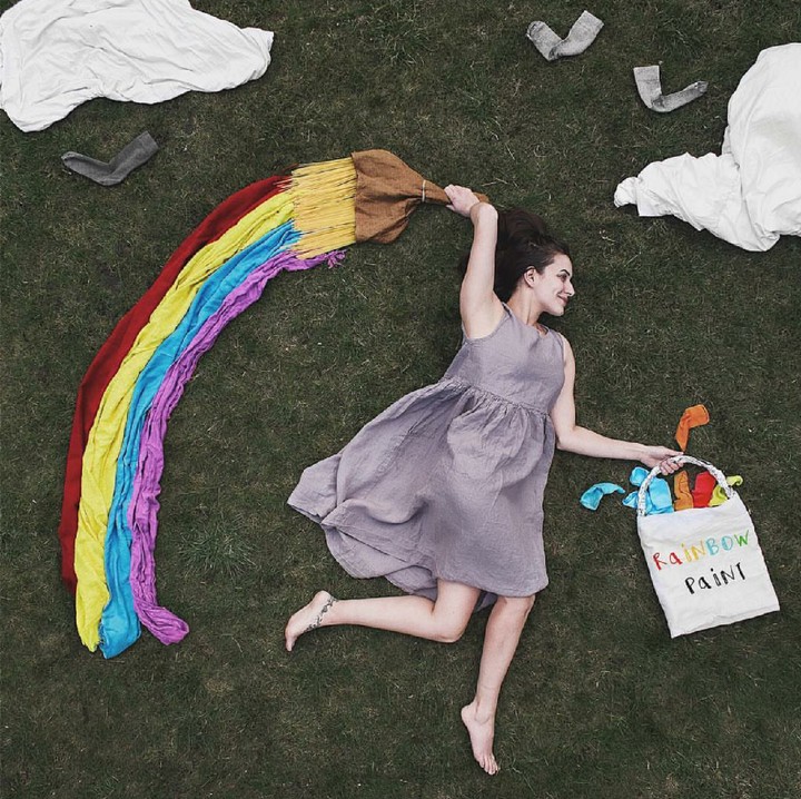<p>Dominique adalah ibu di balik foto-foto-foto kreatif ini. (Foto: Instagram/allthatisshe)</p>