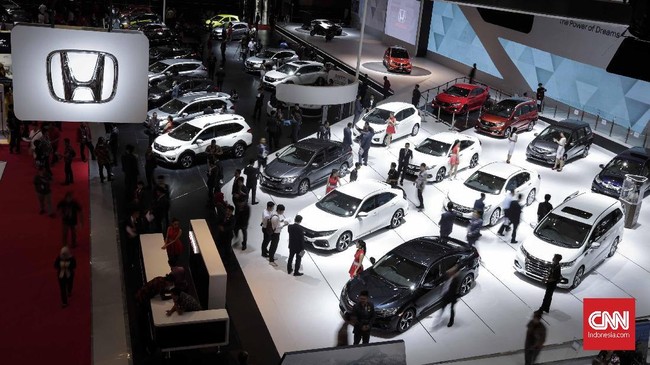 Kemenperin menilai pembebasan pajak mobil baru bisa membantu perekonomian Indonesia saat pandemi.
