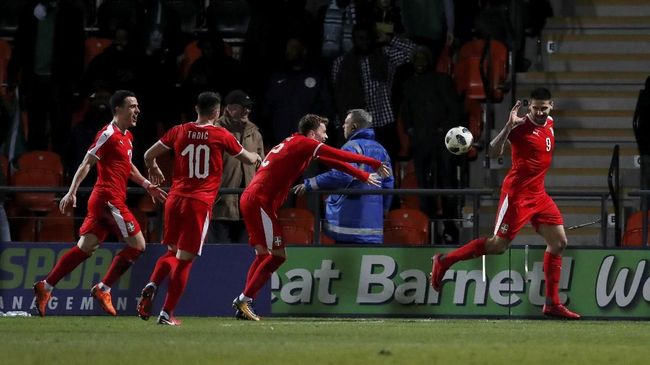 Penampilan Kedua Serbia di Piala Dunia Setelah era Yugoslavia dan Serbia Montenegro, Serbia baru sekali tampil mengusung bendera sendiri di Piala Dunia, yakni pada tahun 2010.