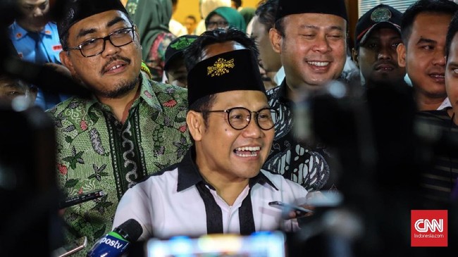 Wacana penundaan Pemilu 2024 dilontarkan Ketua Umum PKB Muhaimin Iskandar dan berujung permintaan partai yang sama kepada Presiden untuk bersikap.