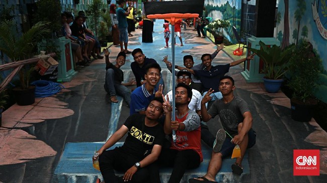 FOTO: Ceria di Kampung Mural 3D Gang Husada