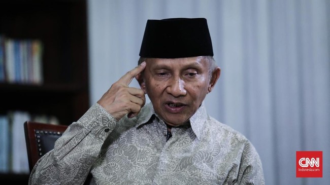 PDIP menduga internal PAN saat ini sedang resah karena sejumlah manuver dari Amien Rais yang tak jarang memicu kontroversi.
