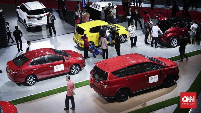 Gaikindo meminta pemerinta mesti memberi kepastian mengabulkan atau tidak usul pajak mobil nol persen agar tak bikin bingung masyarakat.