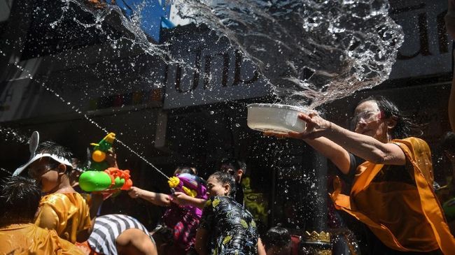 Festival Air Songkran di Thailand bakal ditiadakan tahun ini akibat pandemi.