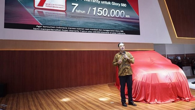 PT Sokonindo Automobile memberikan masa garansi tujuh tahun atau 100.000 km.