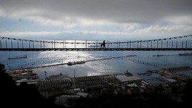 FOTO: Jembatan 'Gono Gini' Brexit