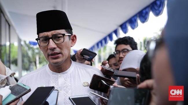 Koordinator Tim Pemenangan Pilpres 2019 Partai Gerindra Sandiaga Uno akan pergi umrah dan mendoakan Prabowo Subianto menjadi presiden gantikan Joko Widodo.