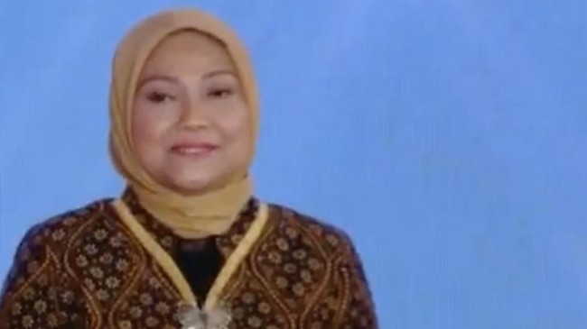 Menaker Ida Fauziyah memastikan bantuan Rp600 ribu per bulan bisa disalurkan ke tenaga honorer asal terdaftar sebagai peserta BPJS Ketenagakerjaan.