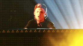 Buku Biografi Avicii Bakal Edar pada 2020