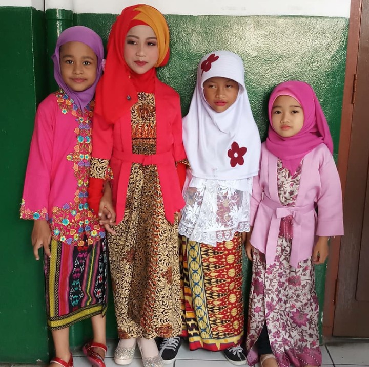 <p>Manis-manis deh anak-anak yang pakai berbagai pakaian adat. (Foto: Instagram/wirdaradit)</p>