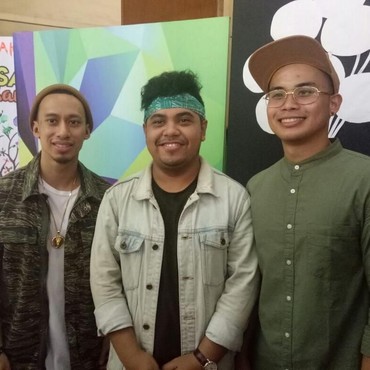 Lirik Lagu Untuknya - Trisouls