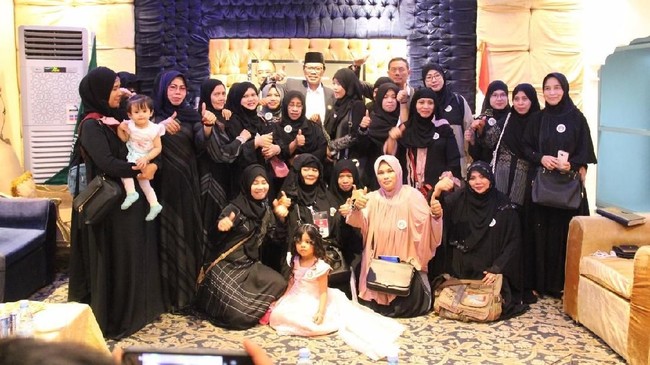 Sekitar 700 warga Indonesia (WNI) tinggal di Najran, wilayah Arab Saudi yang kerap dibidik rudal Yaman.