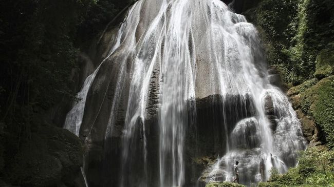 Kali Mancingan dan Curug Kura Mas di Kabupaten Tanggamus, bisa dijadikan objek wisata alternatif saat libur lebaran tiba.