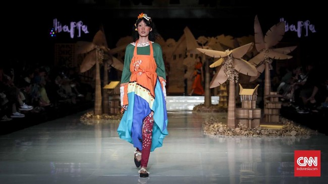 FOTO: Warna-warni 4 Suku Makassar dalam Koleksi Happa