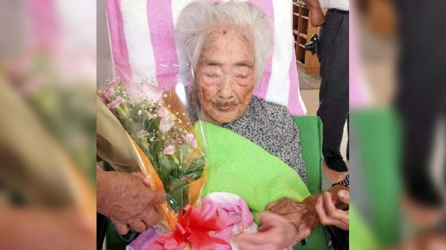 Nabi Tajima nyaris ditetapkan sebagai manusia tertua di dunia oleh tim Rekor Dunia Guinness menggantikan Violet Brown. Tajima meninggal di usia 117 tahun,