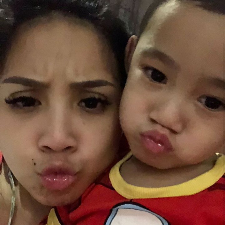 <p>Tetap cute meski pasang pose manyun begini. (Foto: Instagram @raffinagita1717)</p>