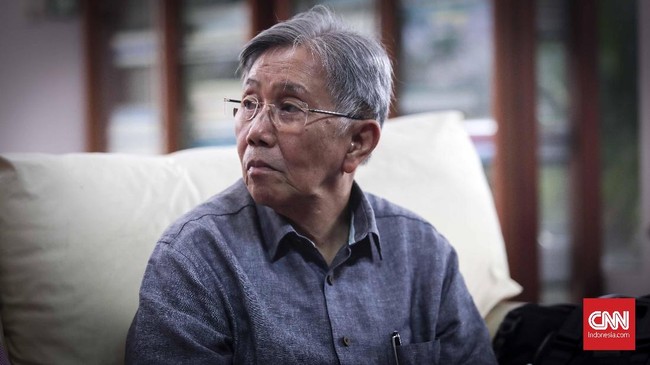 Pakar ekonomi sekaligus kader PDIP, Kwik Kian Gie menegaskan tak pernah ada pembicaraan dari kubu Prabowo-Sandiaga untuk mengajaknya masuk tim sukses.