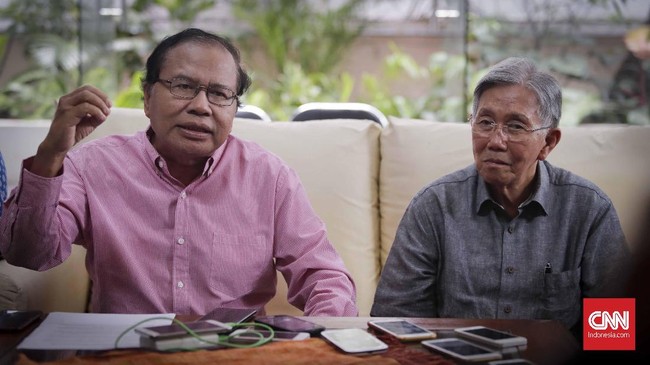 Mantan Menteri Keuangan Rizal Ramli berpendapat pelemahan rupiah dan kenaikan harga minyak dunia berpotensi menambah beban pengeluaran pemerintah Rp8 triliun.