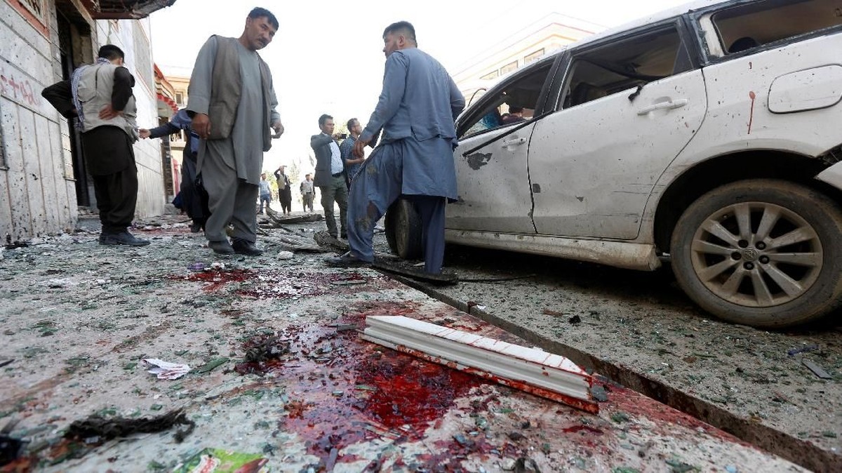 FOTO: Afghanistan Terguncang Akibat Bom di Kantor Pemilu