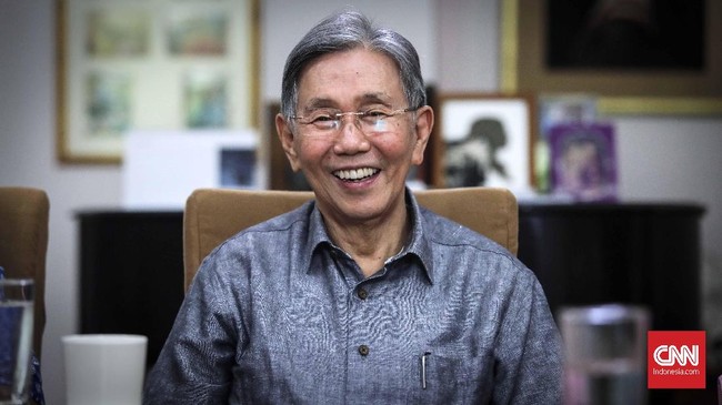 Politisi PDIP Aria Bima mengklaim sudah mengontak Kwik Kian Gie dan mendengar bantahan sudah masuk ke dalam tim Prabowo-Sandiaga di Pilpres 2019.