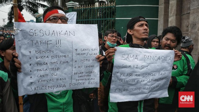 Pengemudi ojek daring mengungkapkan sedikitnya sembilan hal yang harus dibiayai oleh para pengemudi tersebut.