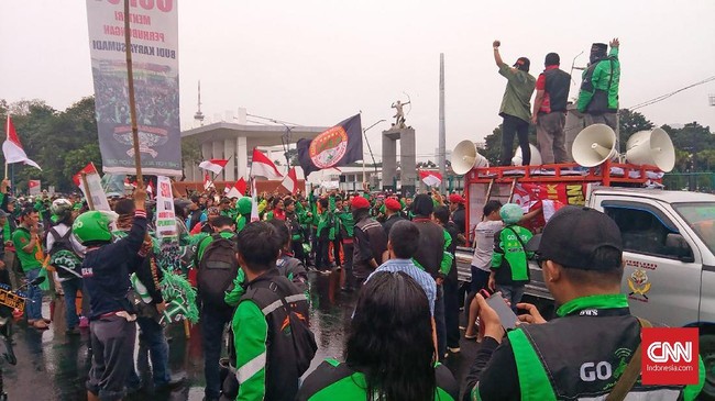 Gabungan pengemudi ojek online akan menemui komisi V DPR RI untuk bahasa regulasi dan tarif. 