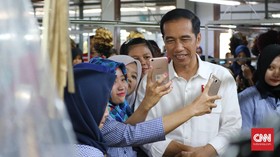 Istana Bantah Jokowi Kampanye Lewat Iklan di Bioskop