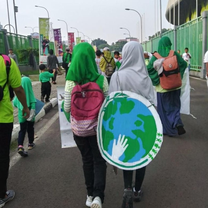 <p>Acara ini diharapkan dapat meningkatkan kesadaran tentang menjaga Bumi.<br /><br /></p>