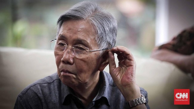 PDIP mengatakan sebagai mantan politisi, Kwik Kian Gie butuh wahana aktualisasi diri sehingga wajar jika yang bersangkutan merapat ke kubu Prabowo-Sandiaga.