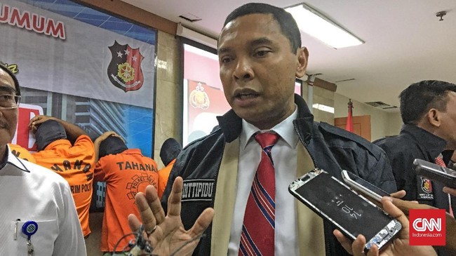 Kapolda Kaltim menerangkan kepada Komnas HAM perihal penyidikan dugaan penganiayaan tahanan Polresta Balikpapan oleh enam polisi hingga tewas.