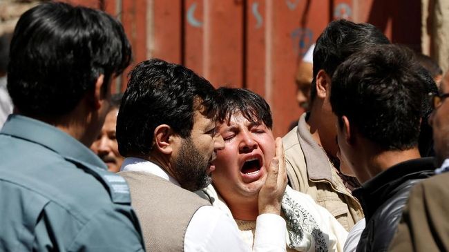 Masjid Afghanistan Diserang Bom, Korban Lebih dari 50 Orang