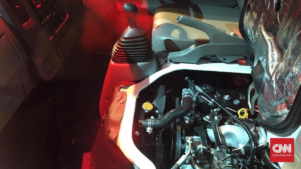 Taktik Isuzu Rekondisi Mesin Truk Tua Jadi Baru