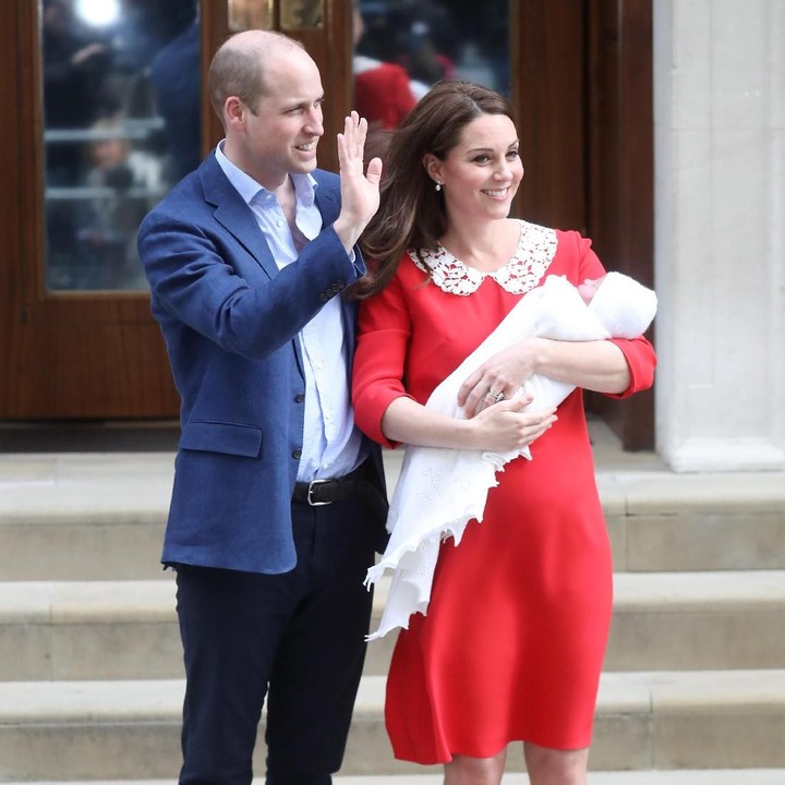 <p>Kate memilih mengenakan sepatu Gianvito Ross berwarna <em>nude</em>. (Foto: dok. Getty Images)</p>